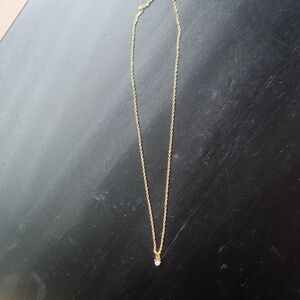 Elegant Golden Necklace with Pendant